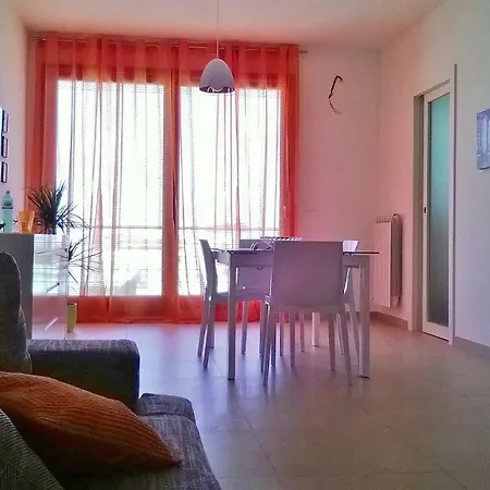 Apartament Trilussa 6 *